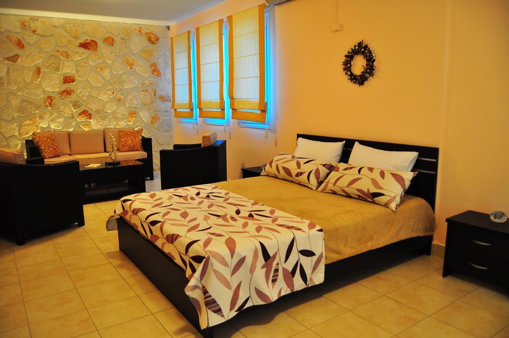 Pyrgos Zante Suites Alykanas  Exterior photo